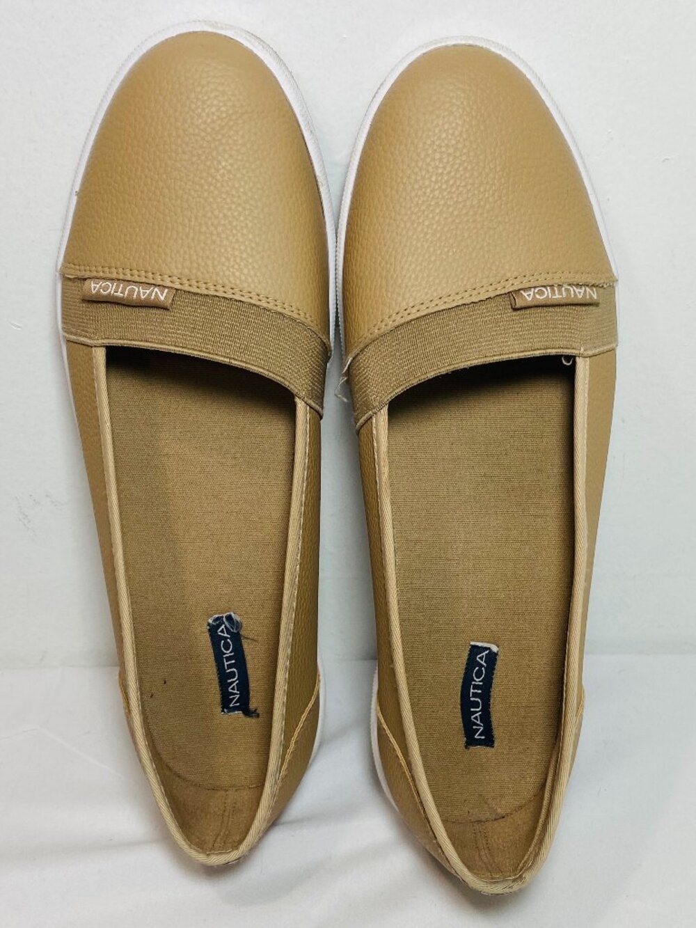Women's Sz 10 Nautica Vigora Taupe Slip-On Flats VGUC